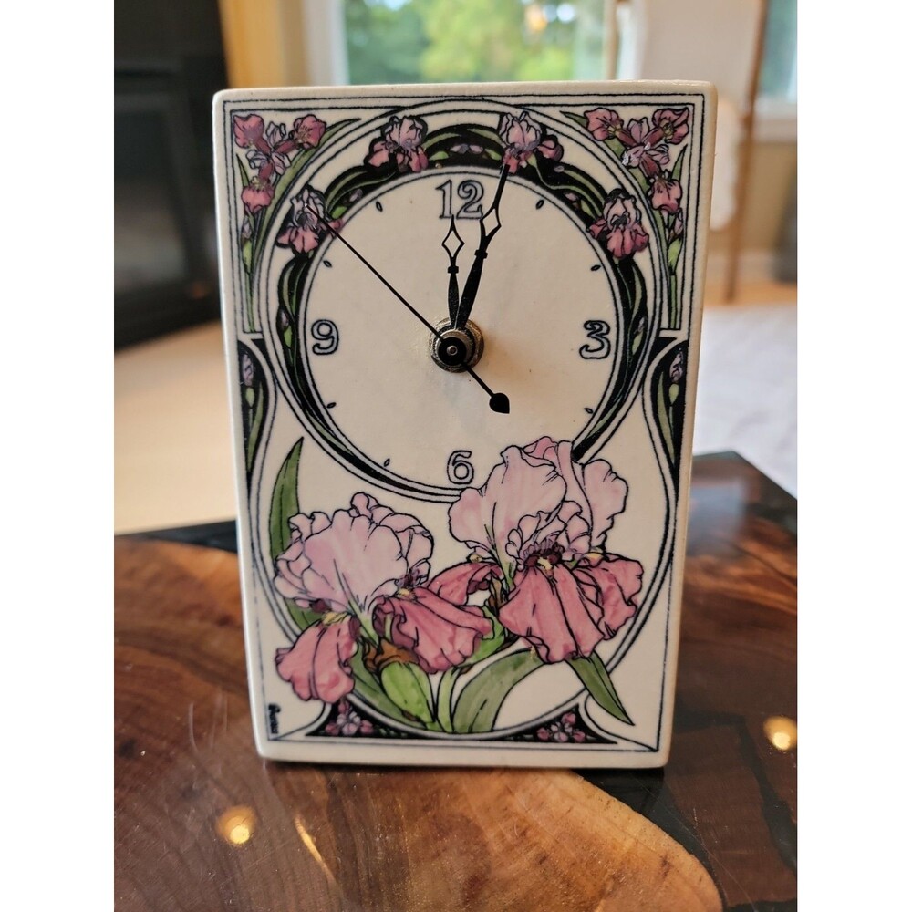 VTG Santa Barbara IRIS FLOWERS Ceramic Design Tile Desk or Wall Clock Works! 6x4